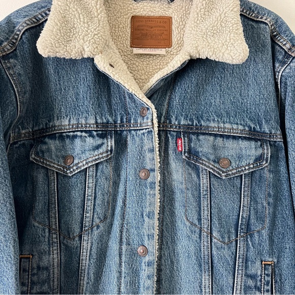 Levi’s Sherpa/Jean Trucker Jacket - Picture 6 of 13